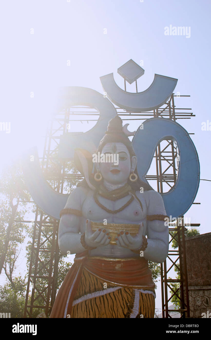 Statue des Gottes Shiva in Pune, Maharashtra, Indien Statue Lord Shiva Gottheit Om Idol Indien Lord hinduistische Kunst künstlerisch Asien Asiatische Col Stockfoto