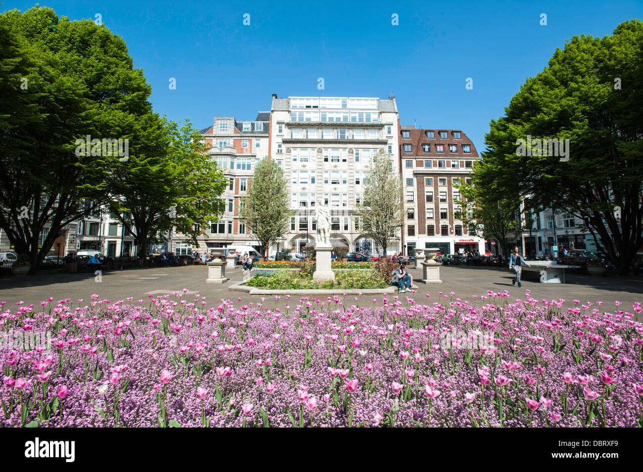 Golden square -Fotos und -Bildmaterial in hoher Auflösung – Alamy
