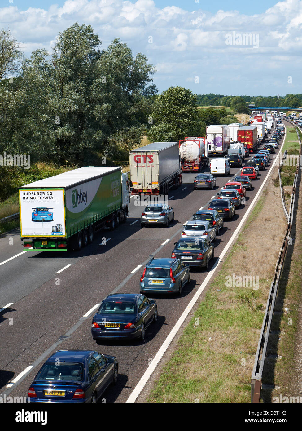 Stau auf der Autobahn M6 in der Nähe von Sandbach Cheshire UK Stockfoto