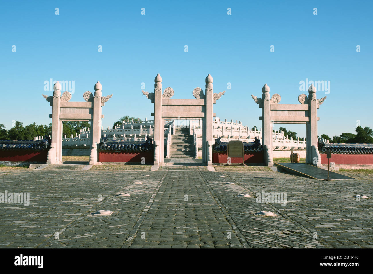Kreisförmige Hügel war das Gebäude der Ming- und Qing-Kaiser die Verleihung auf dem Altar des Himmels, der Himmelstempel, Beijing Stockfoto