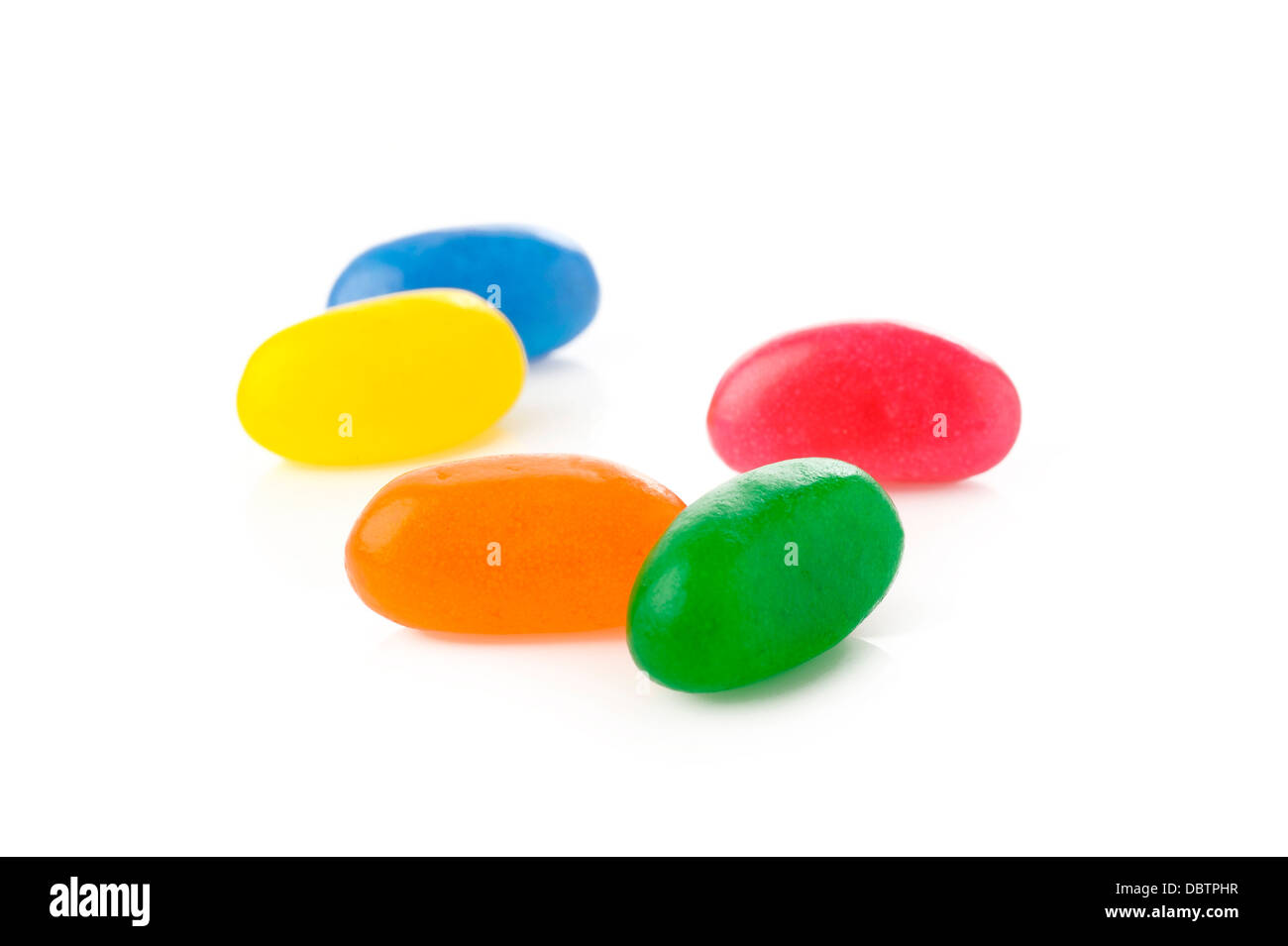 Multi Farbe Gummibärchen auf weißem Hintergrund Stockfoto