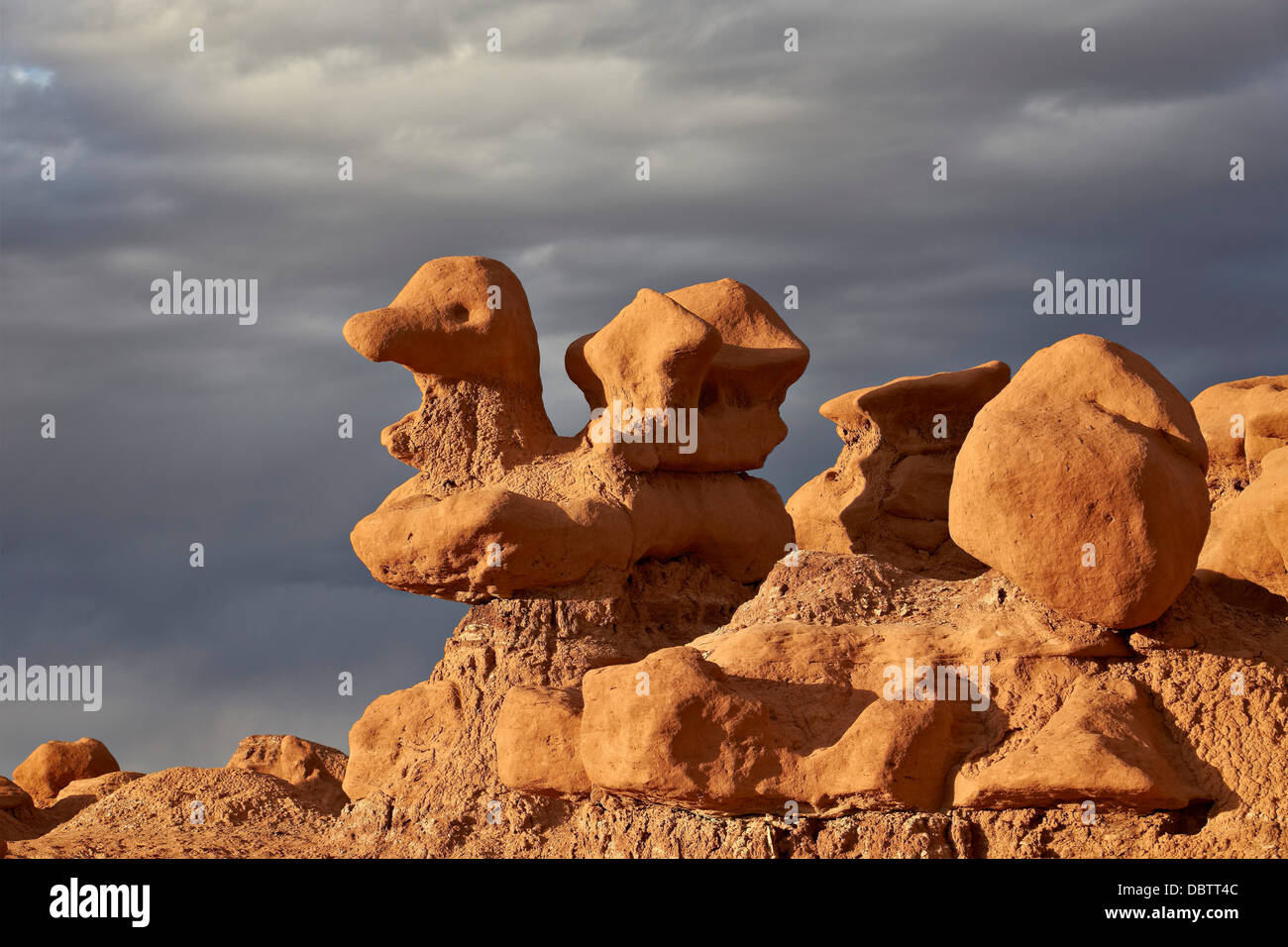 Hoodoo geformt wie eine Ente, Goblin Valley State Park, Utah, Vereinigte Staaten von Amerika, Nordamerika Stockfoto