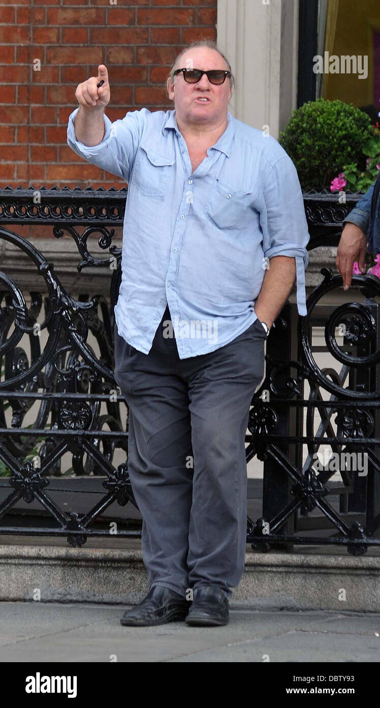 Französischer Schauspieler Gérard Depardieu außerhalb seiner Hotel in  Dublin zu sehen. Der französische Schauspieler wurde kürzlich von einer  Air-France-Flug für urinieren in eine Flasche nach erzählt von Besatzung  Kabinenpersonal, er könne nicht