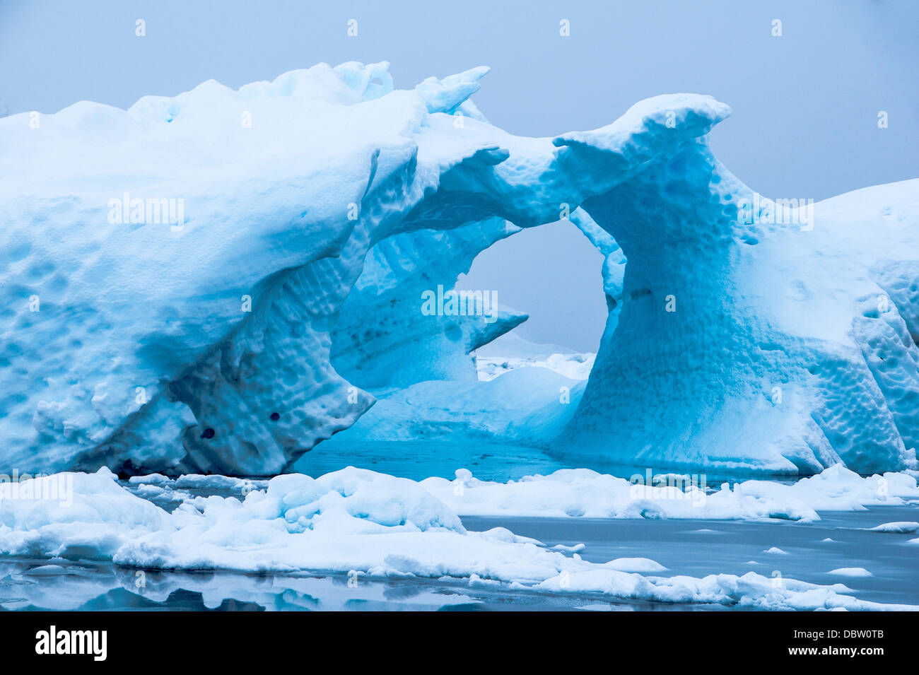 Eisberg in der Antarktis Gewässern, Enterprise Island, Antarktis, Polarregionen Stockfoto