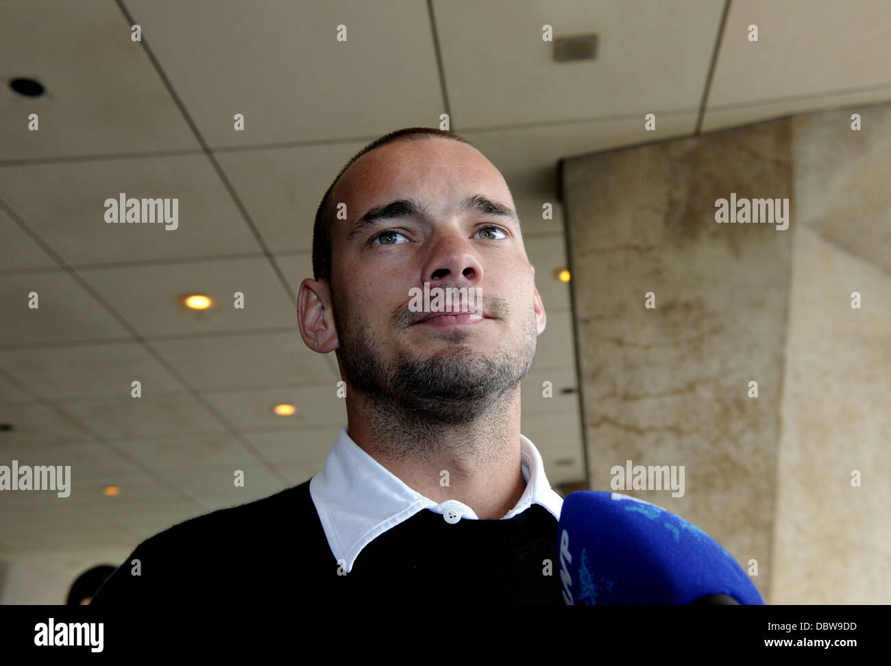 Wesley Sneijder kommt im Hotel Huis ter Duin. Noordwijk, Niederlande - 29.08.11 Stockfoto