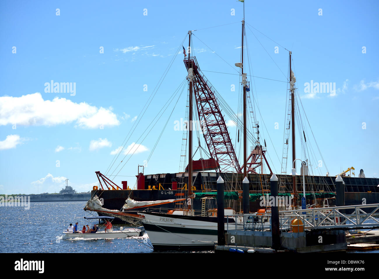 Cooper mit Flussblick Stockfoto
