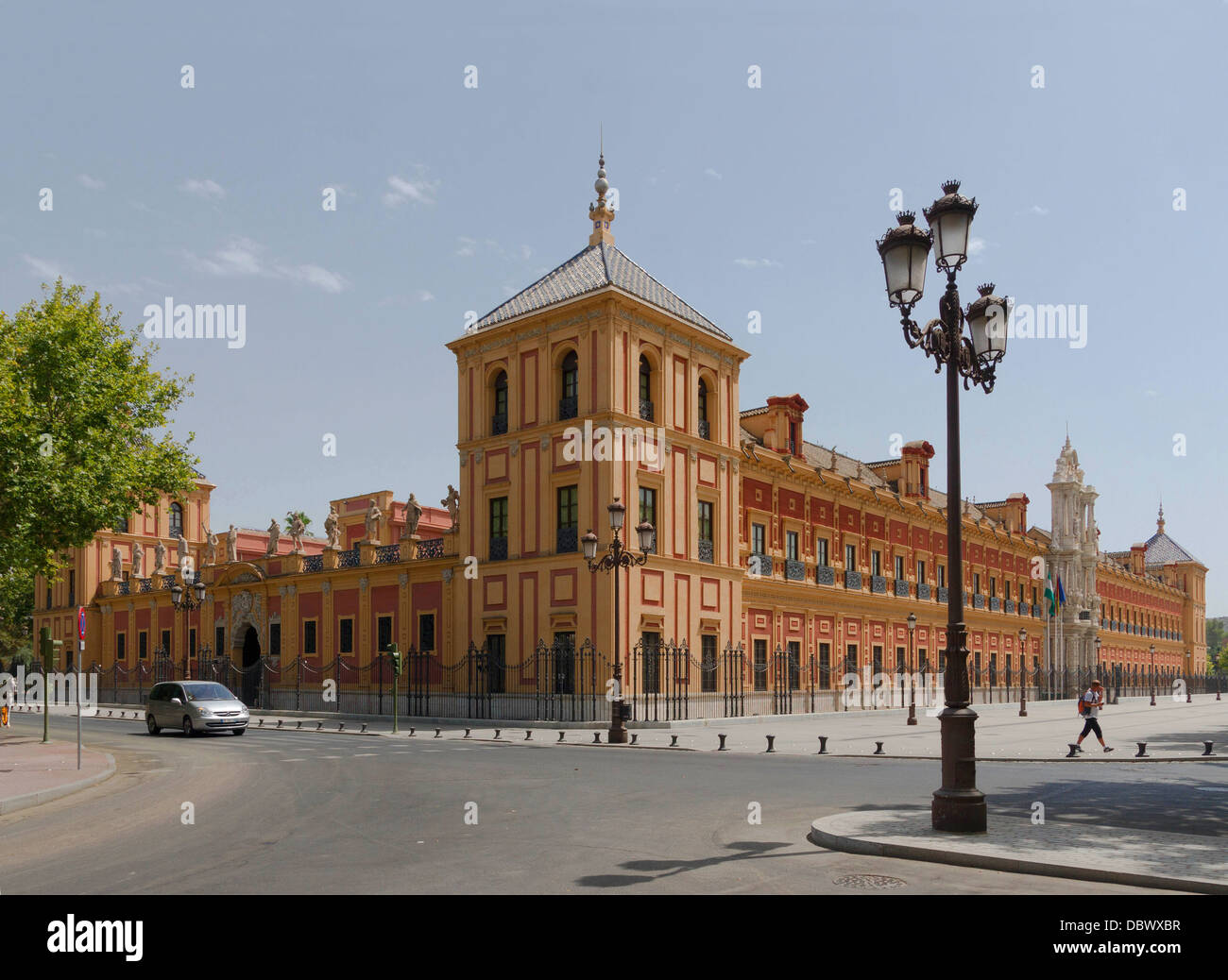 Der Palast von San Telmo, Sitz der Präsidentschaft der andalusischen autonomen Regierung. Recht, die Hauptfassade, links, der galle Stockfoto