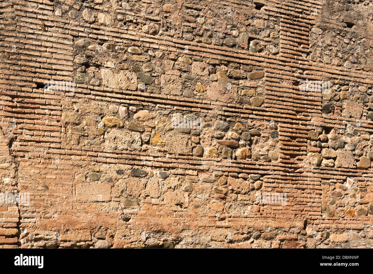 Stichprobe von arabischen Mauerwerk, 13. Jahrhundert, Alhambra, Granada, Spanien. Stockfoto