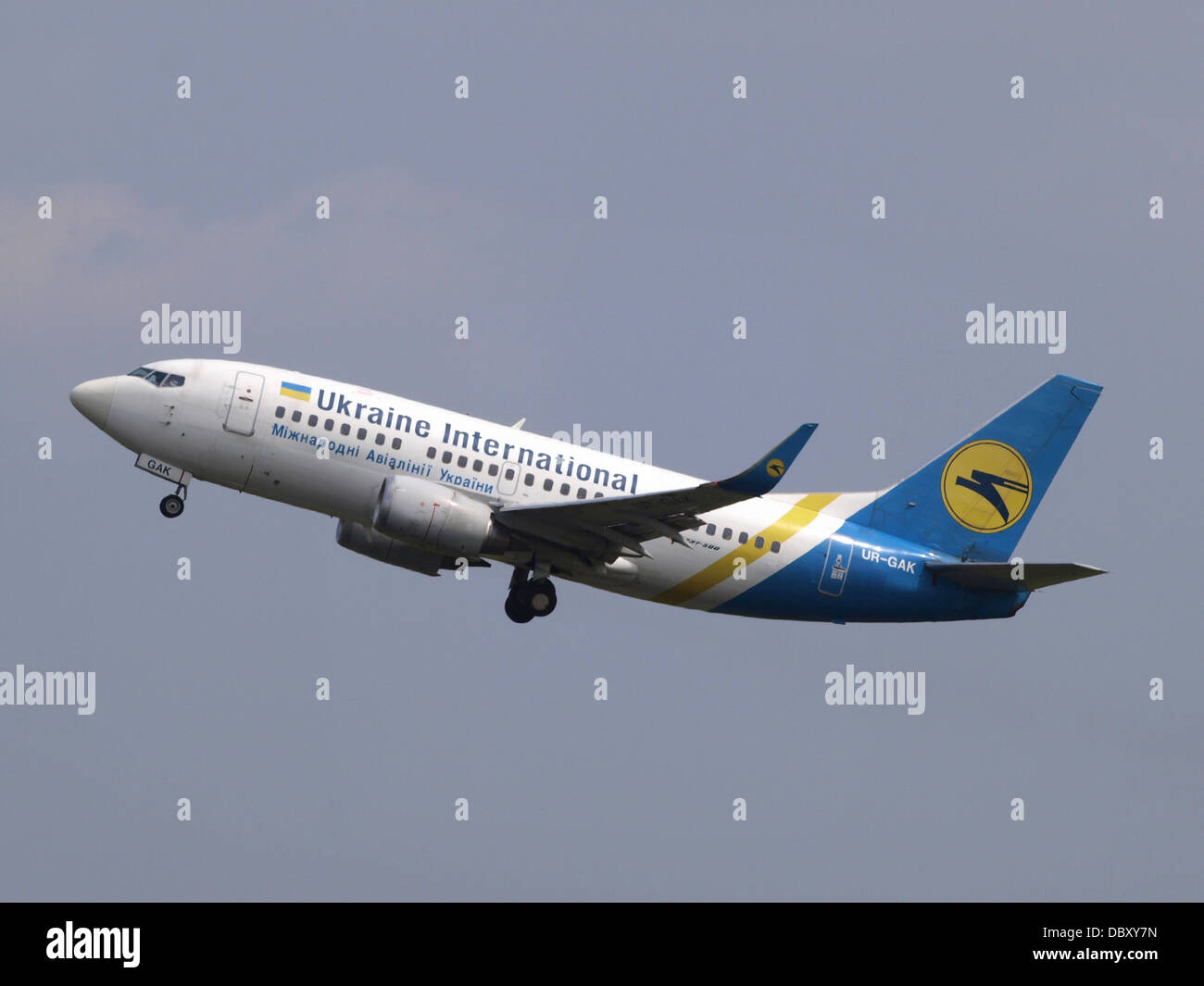 UR-GAK Ukraine International Airlines Boeing 737-5Y0 Start 14july2013 1 Stockfoto