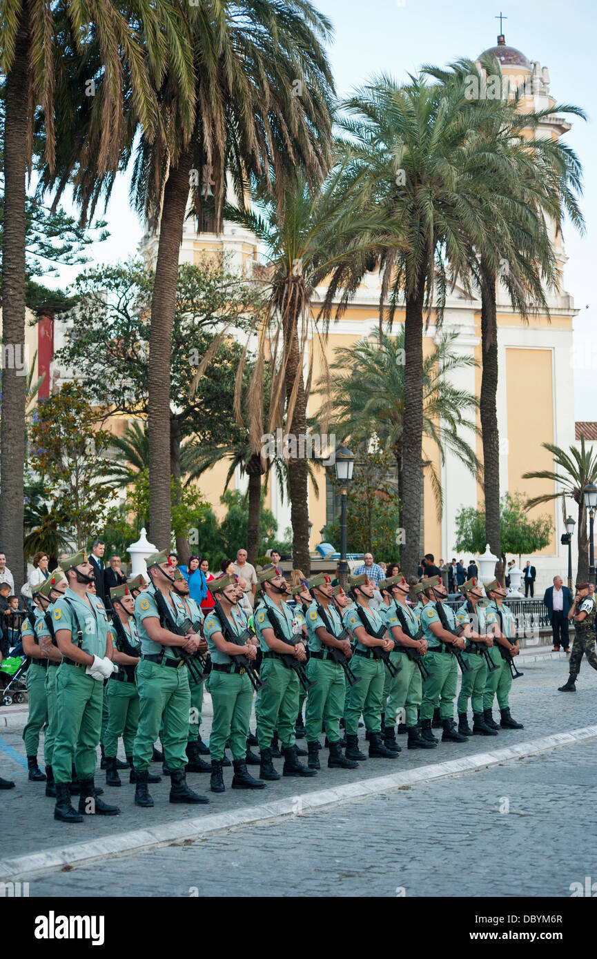 Legionär Regiment in einer Militärparade in Ceuta (spanische Enklave an der nordafrikanischen Küste) Spanien. Stockfoto