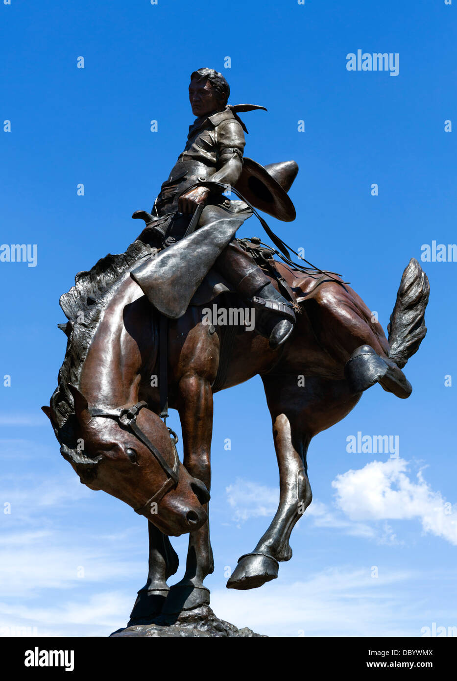 Let'er Buck Skulptur außerhalb des Pendleton Round-Up-Rodeo-Stadions, Pendleton, Oregon, USA Stockfoto