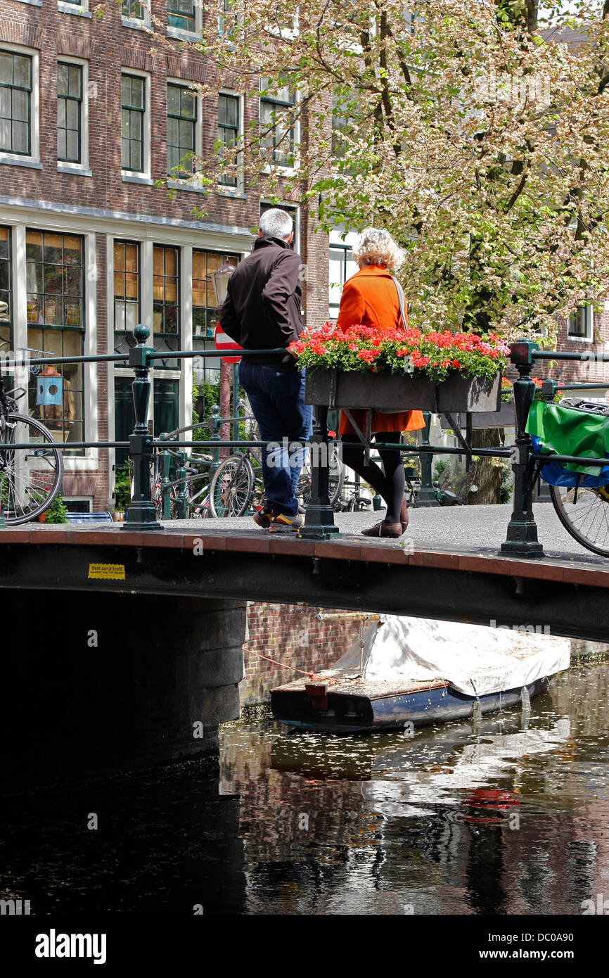 Amsterdam Niederlande Holland Europa Brücke über Kanal Jordaan-Viertel Stockfoto