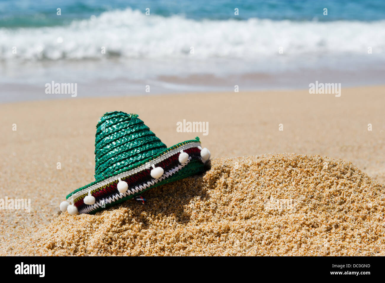 Spanischen Sombrero am Strand Costa Brava Stockfoto