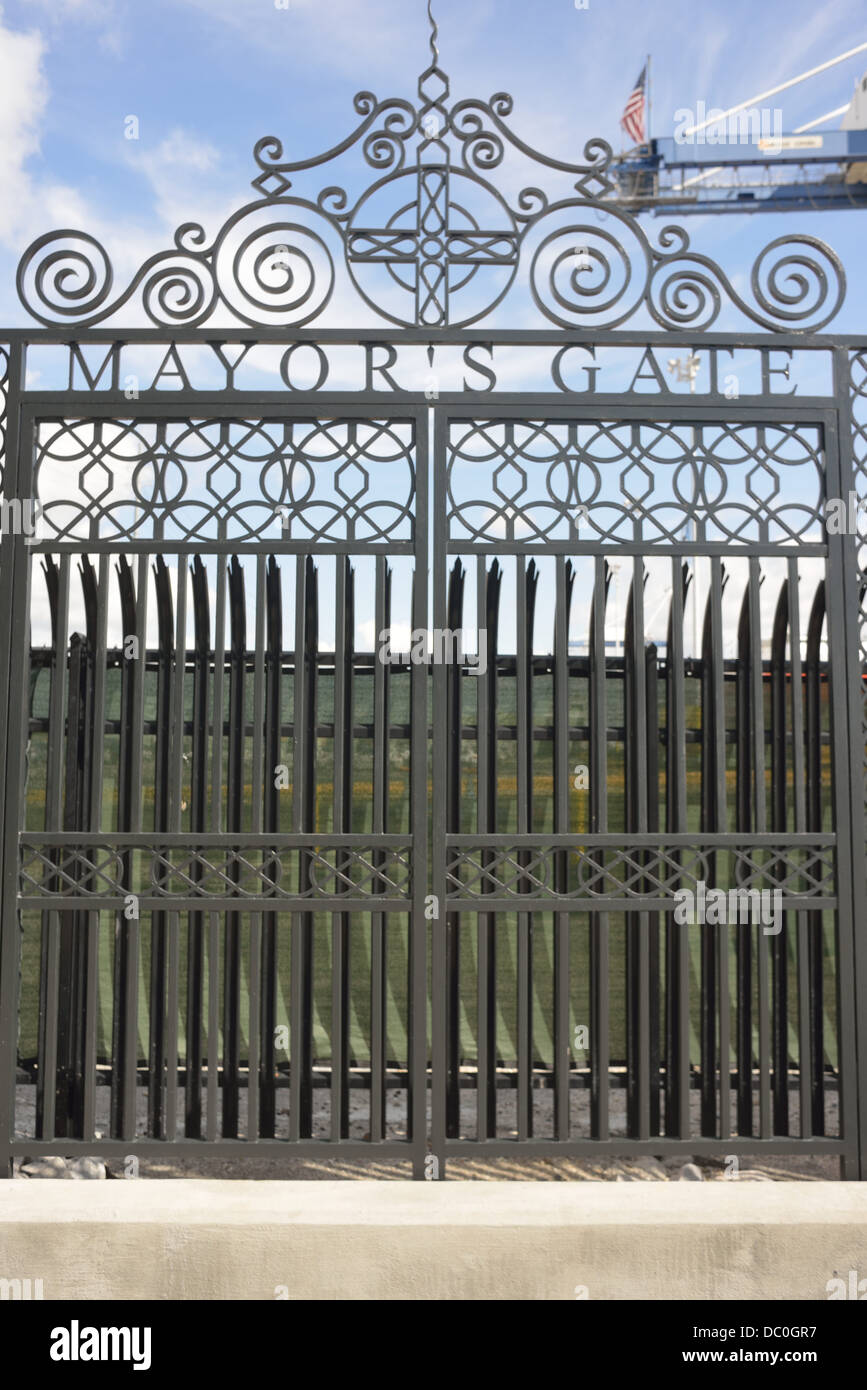 Des Bürgermeisters dekorative Tor am Charlotte Street Park Stockfoto