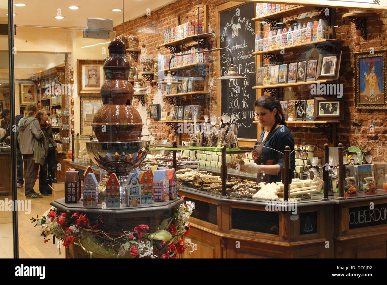 Brüssel Belgien Europa Grand Platz belgische Chocolaterie in Grand