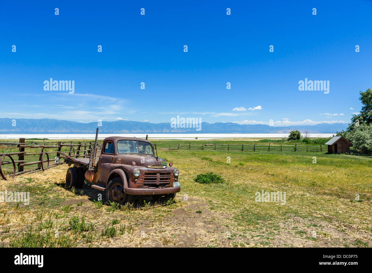 Alter Lkw am Fielding Garr Ranch, Antelope Island, Antelope Island State Park, Great Salt Lake City, Utah, USA Stockfoto
