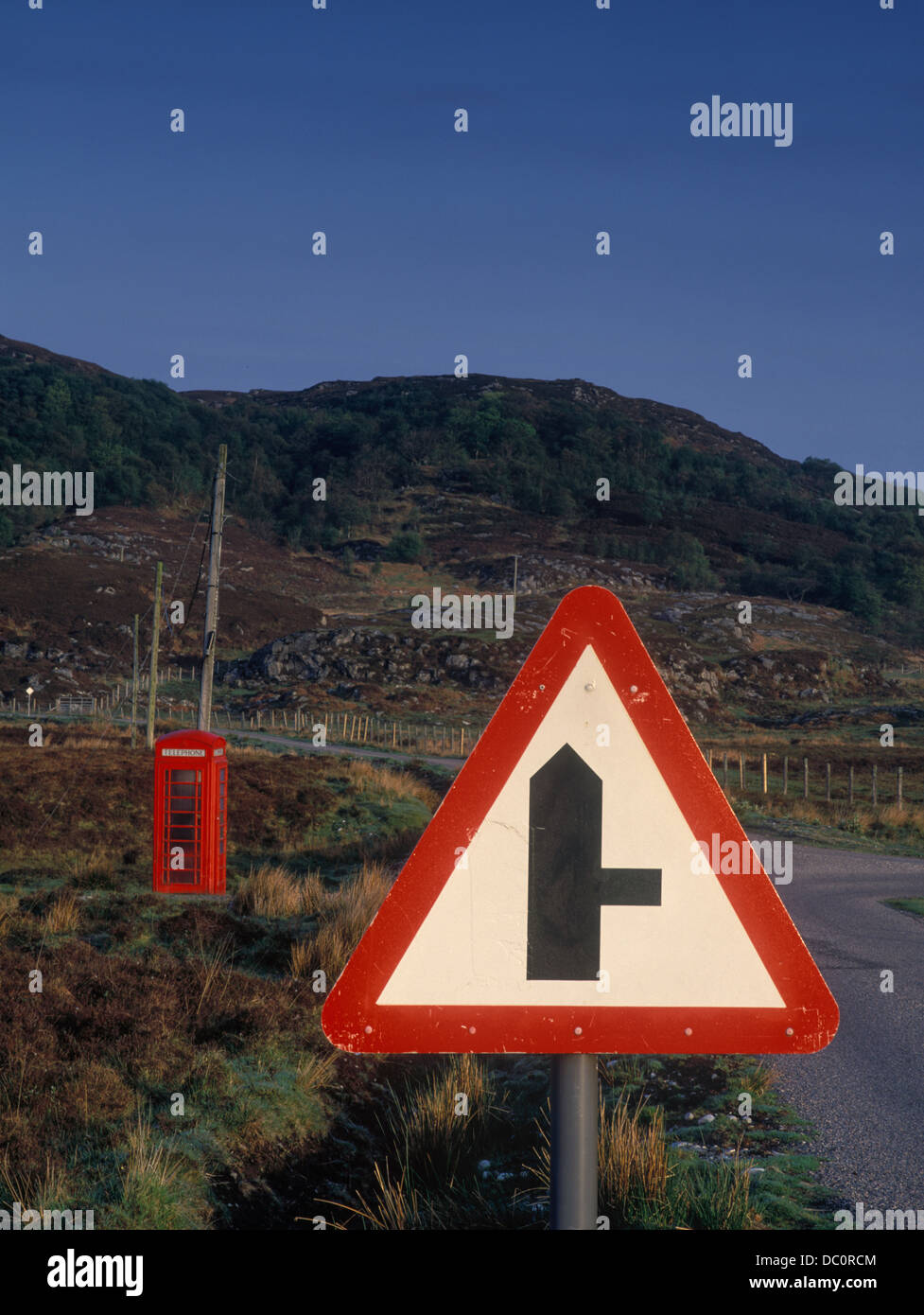 Straßenschild & Telefonzelle, Moidart Stockfoto