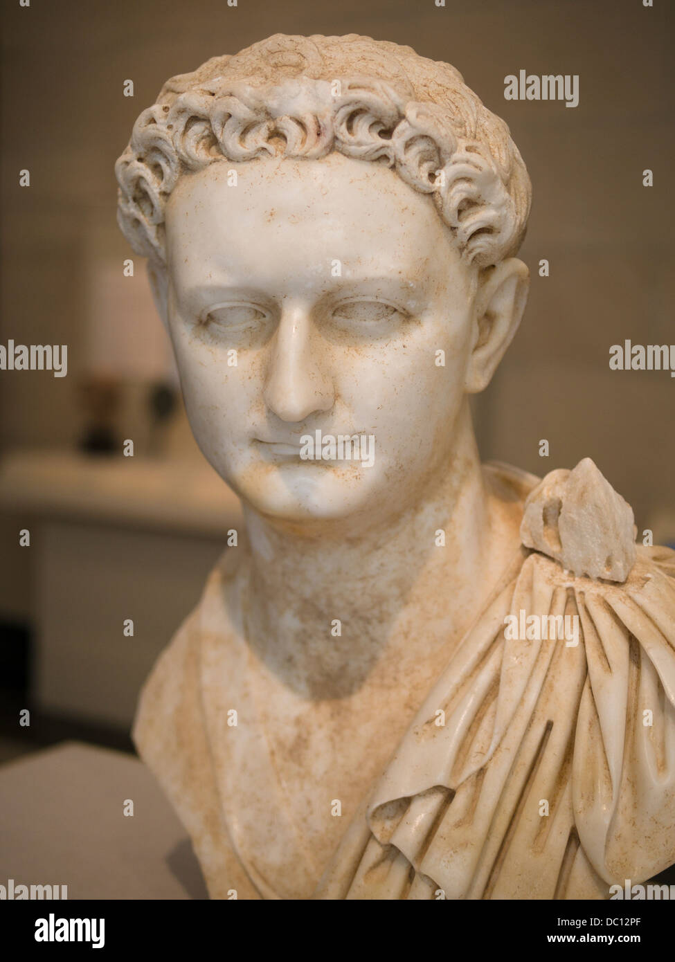 Büste des römischen Kaisers Domitian. Marmorstatue, ca. 90 CE. Stockfoto