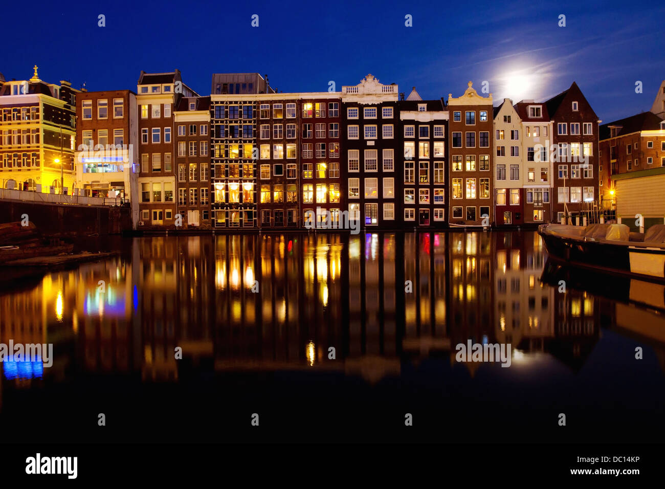 Nachtansicht von Amsterdam, Holland Stockfoto
