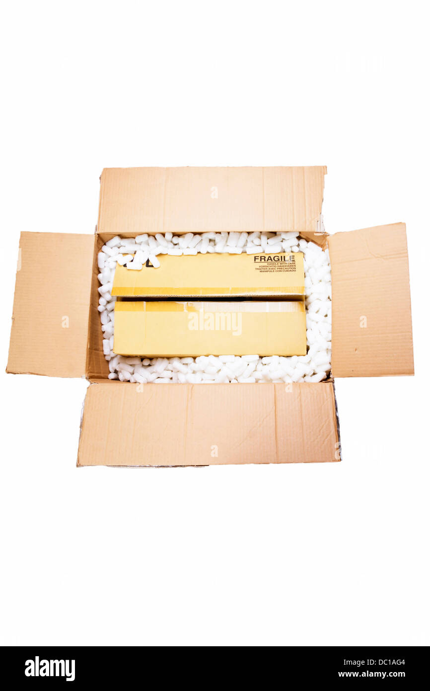 Verpackung-Außenhülle mit inneren Kasten und Kunststoff Loosefill Verpackung Stockfoto