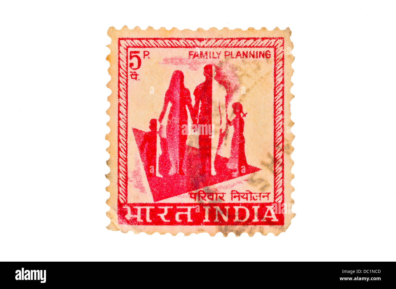 Eine Briefmarke gedruckt in Indien zeigt Bild einer Familie mit der Aufschrift "Familienplanung", Serie, ca. 1965 Stockfoto