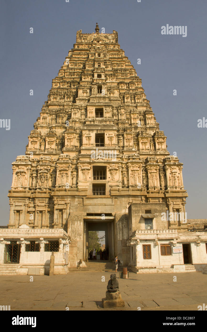 Kuppel des Virupaksha-Tempels.  Hampi, Karnataka, Indien Stockfoto