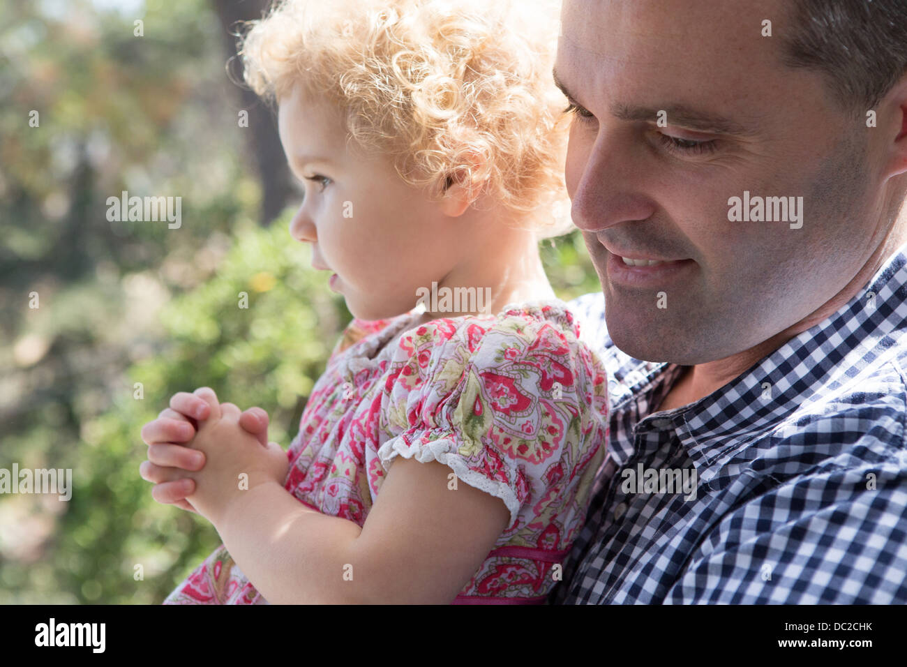 Nahaufnahme von Vater mit Kind Stockfoto