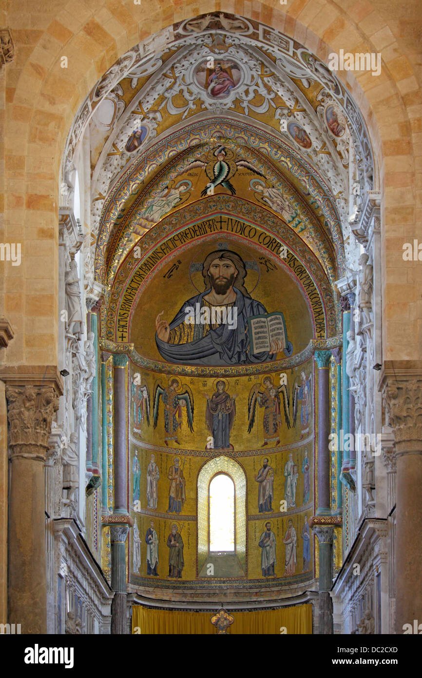 Das Innere der Kathedrale von Cefalù, Sizilien, Italien Stockfoto