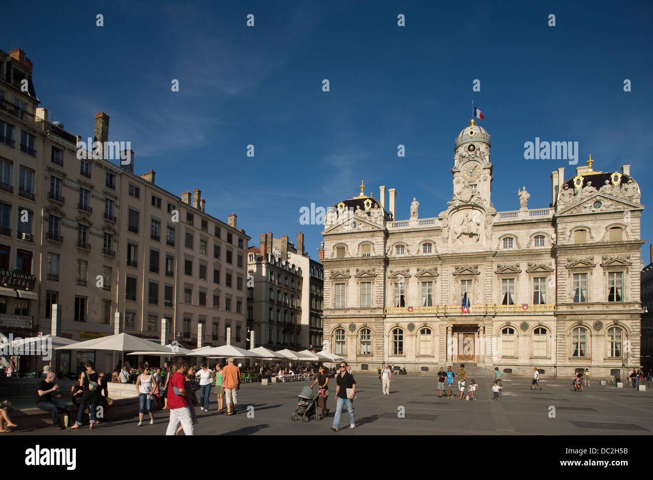 RATHAUS PLATZ DES TERRAUX LYON RHONE ALPES FRANKREICH Stockfoto