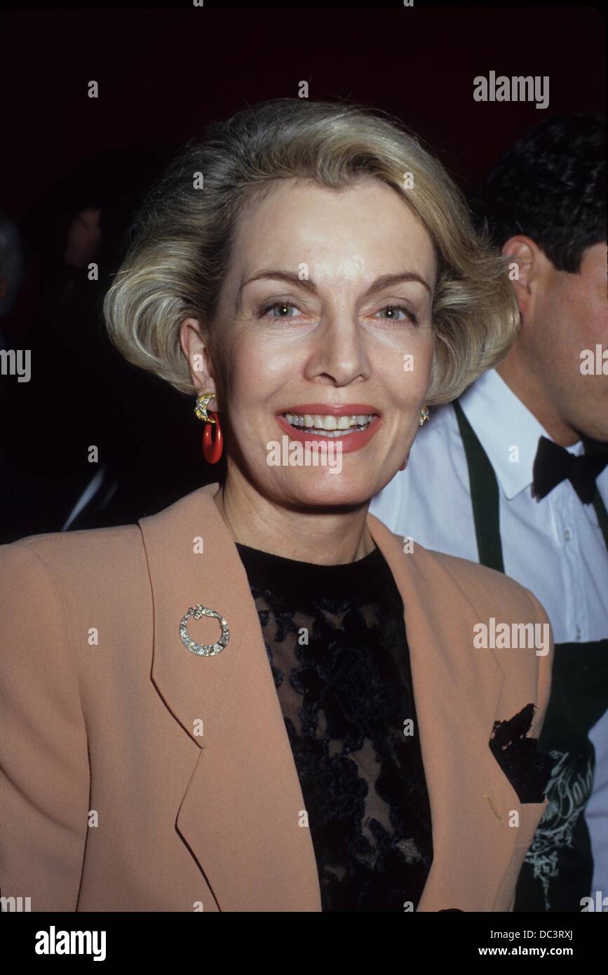 Joanna barnes joanna barnes joanna Fotos und Bildmaterial in hoher