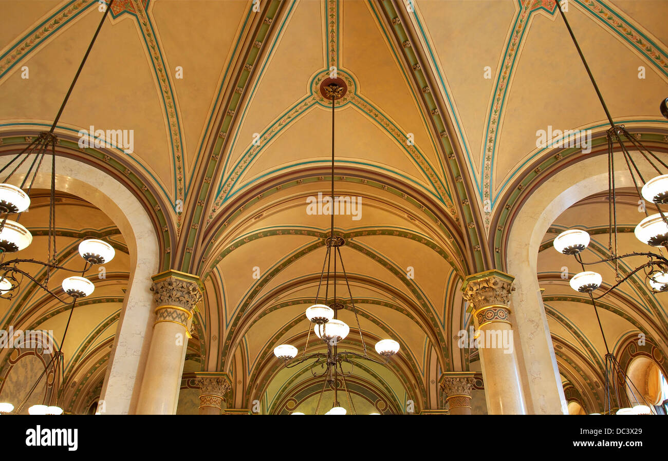 Ein Teil der Kapelle des "Café Central" in Wien, Österreich. Stockfoto