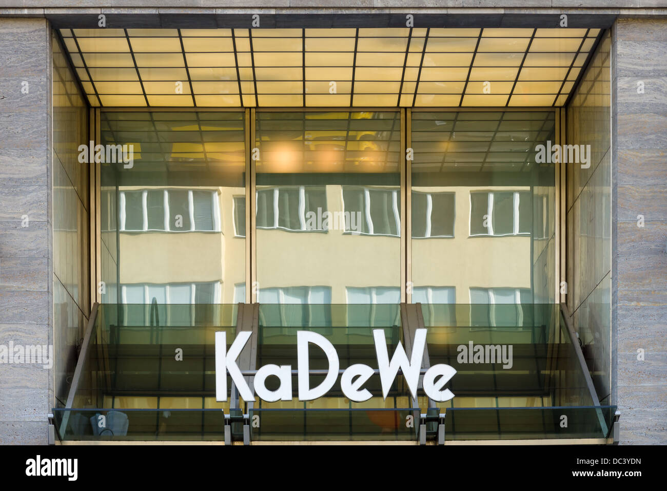 Das Kaufhaus des Westens (KaDeWe Stockfotografie Alamy