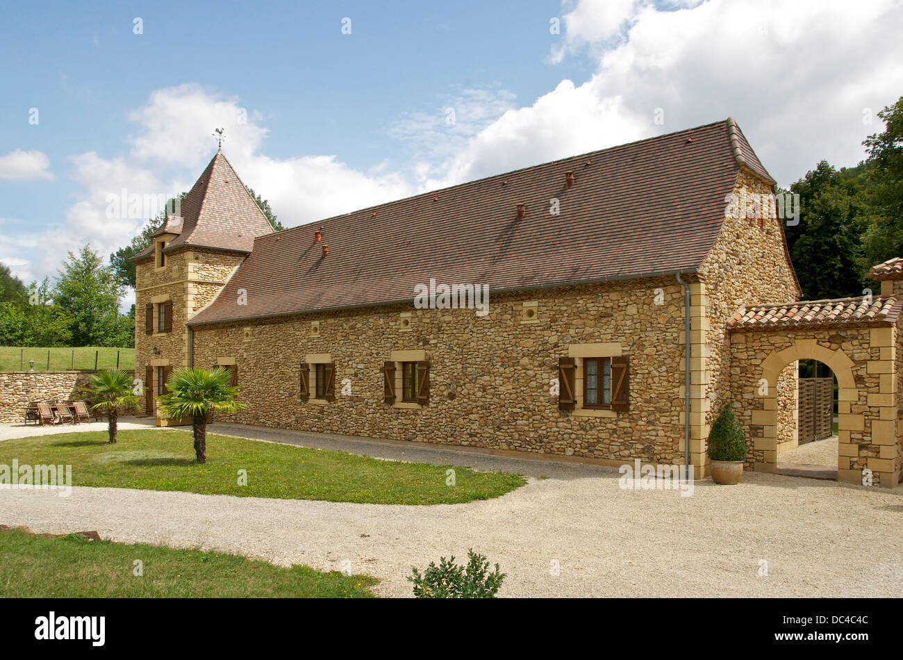 restauriertes Ferienhaus für einen Urlaub in Rouffignac, typischen Stil der Dordogne. Stockfoto