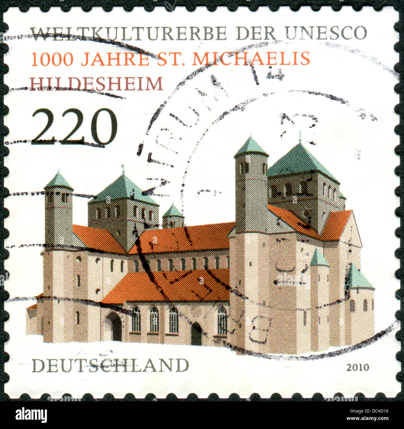 Briefmarken gedruckt in Deutschland, gewidmet den 1000. Jahrestag der Michaeliskirche in Hildesheim Stockfoto