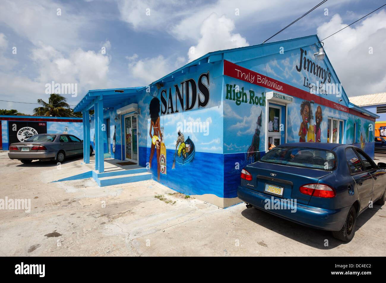 Jimmys Liquor Store (durchfahren), Nassau, New Providence Island, Bahamas Stockfoto