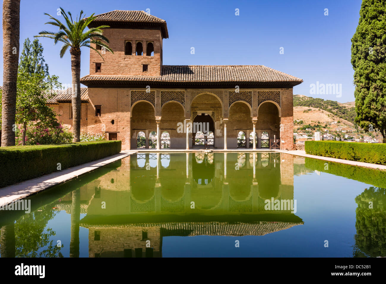 Die Damen-Tower - Torre de Las Damas. Die Alhambra, Granada - Spanien. Stockfoto