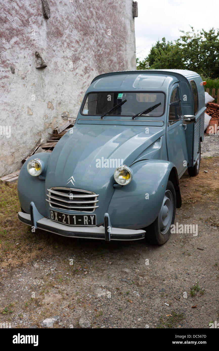 Citroen 2CV Camionnette Stockfoto