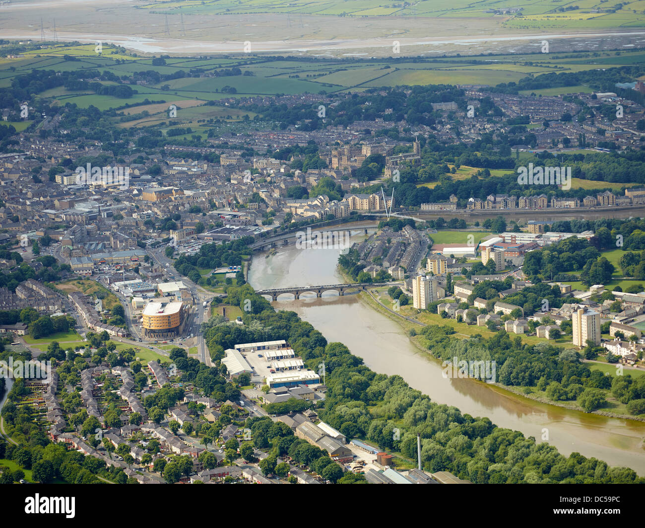 Lancaster, North West England UK aus der Luft zeigt den Fluss Lune Stockfoto