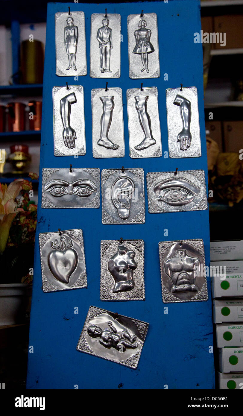Religiöse Artefakte für Heilung in einem griechischen shop Stockfoto