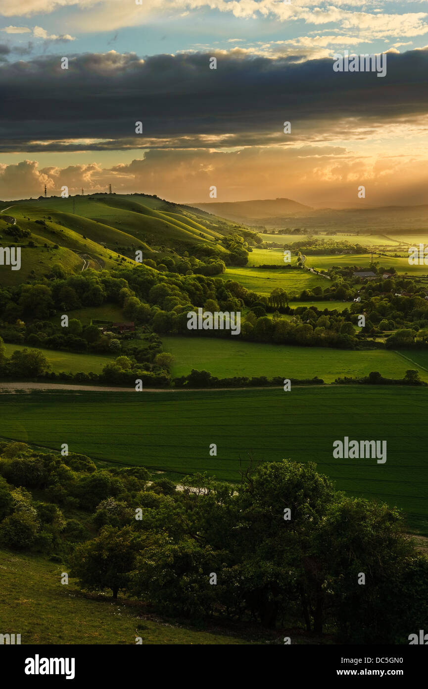 Landschaft über englische Landschaft im Sommer Sonnenuntergang Stockfoto