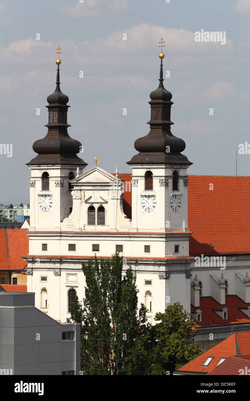 Die Kathedrale St. Johannes des Täufers aus dem frühen Barock, Trnava, Slowakei. Stockfoto