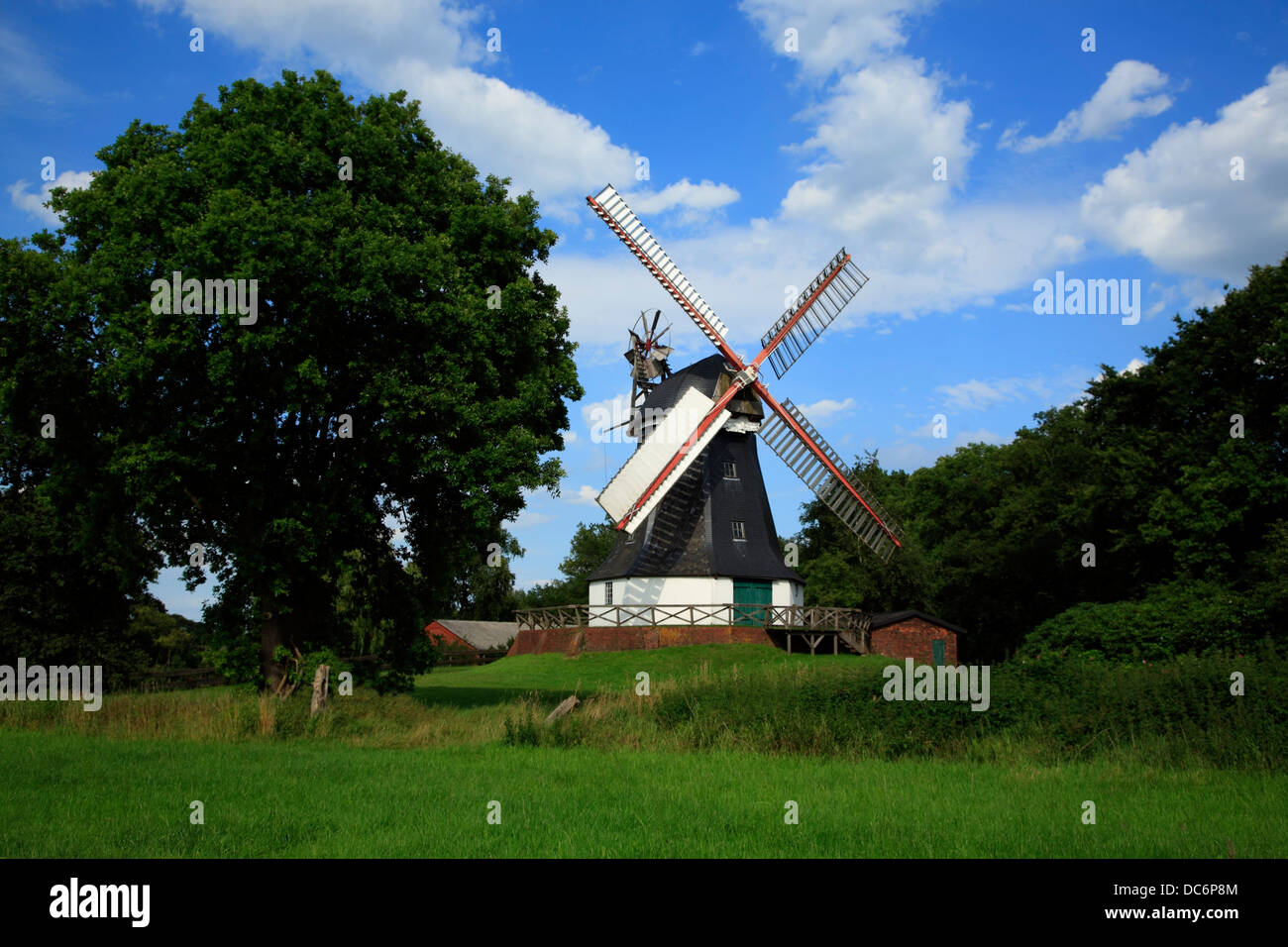 Windmühle, Künstlerkolonie Worpswede bei Bremen, Niedersachsen, Deutschland Stockfoto