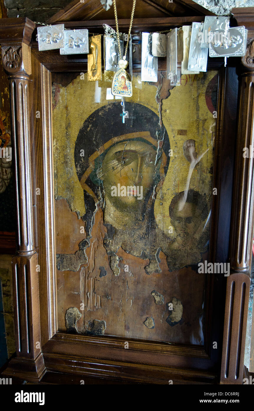 die tragbare Ikone der Panaghia Dirigentin in der Kirche der Himmelfahrt der Jungfrau Maria - Meronas, Kreta, Griechenland Stockfoto