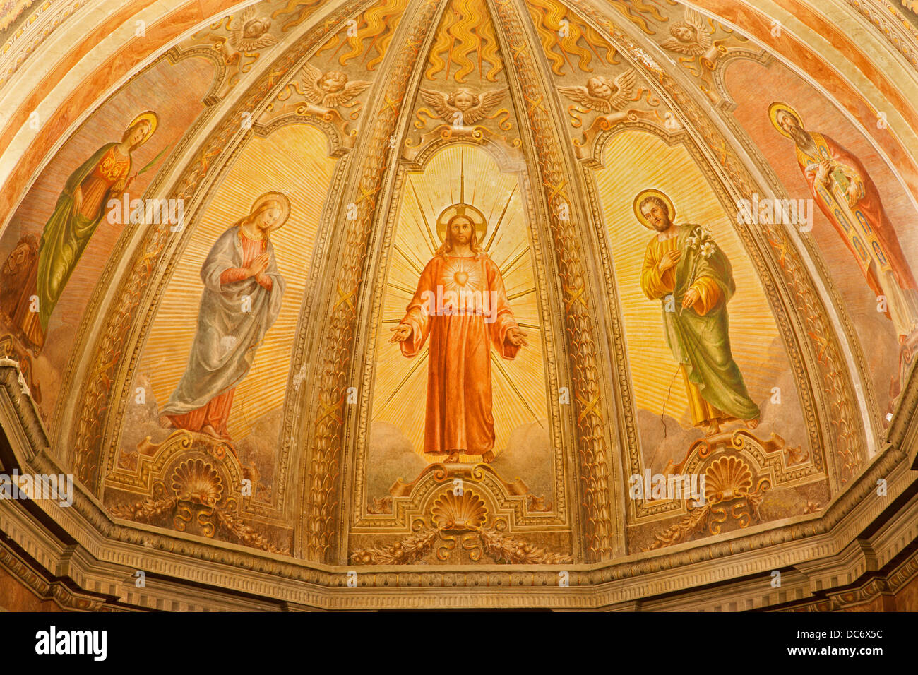 VERONA - 28.Januar: Fresko von auferstanden Jesus von Hauptapsis der Kirche Santa Eufemia am 28. Januar 2013 in Verona, Italien. Stockfoto