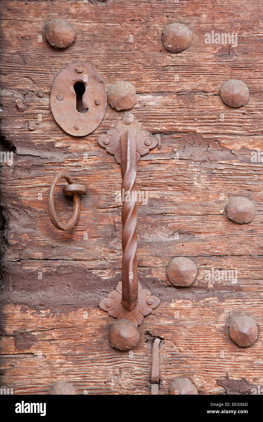 Verona - Detail der alten Tor von Basilica di San Fermo Stockfoto