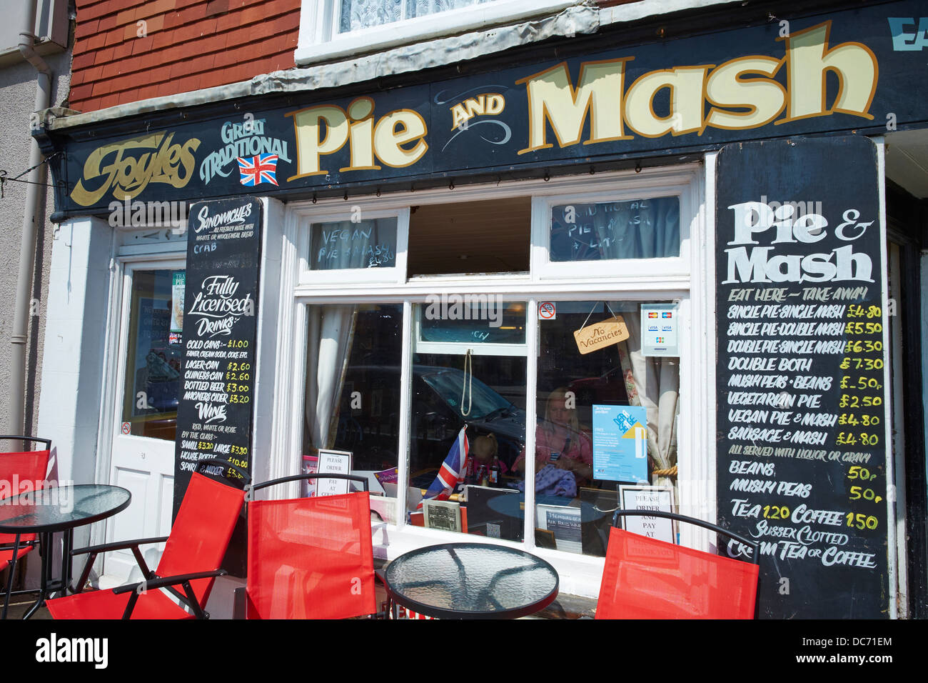 Foyles Pie And Mash East Beach Street Hastings Sussex UK Stockfoto