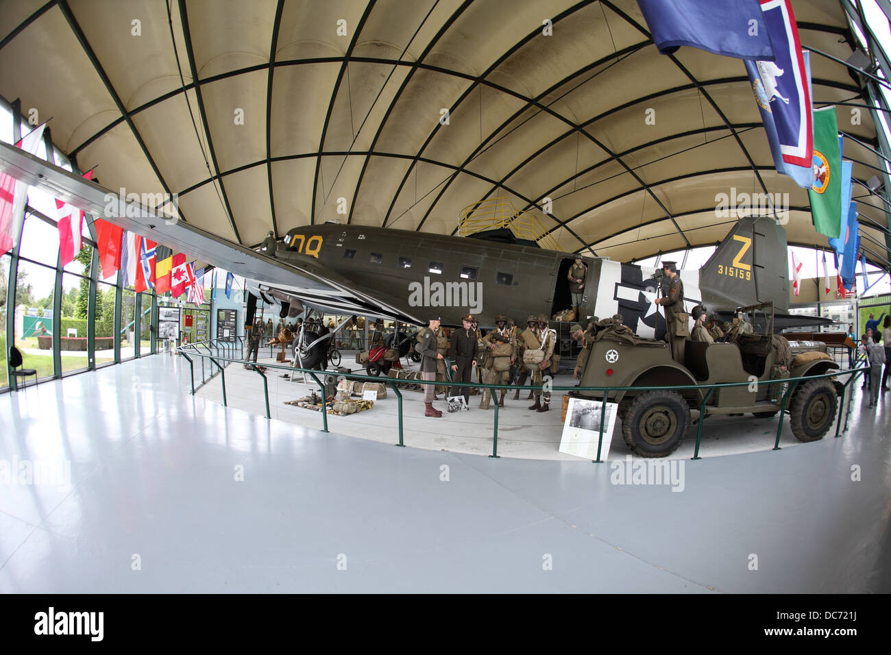 C-47 Transportflugzeug der USA die zog die Segelflugzeuge in der Normandie eingesetzt. Stockfoto