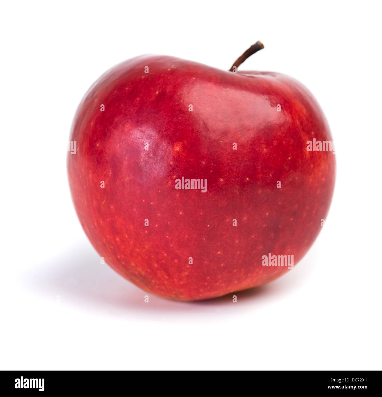Frische einzigen roten Apfel über weiß Stockfoto