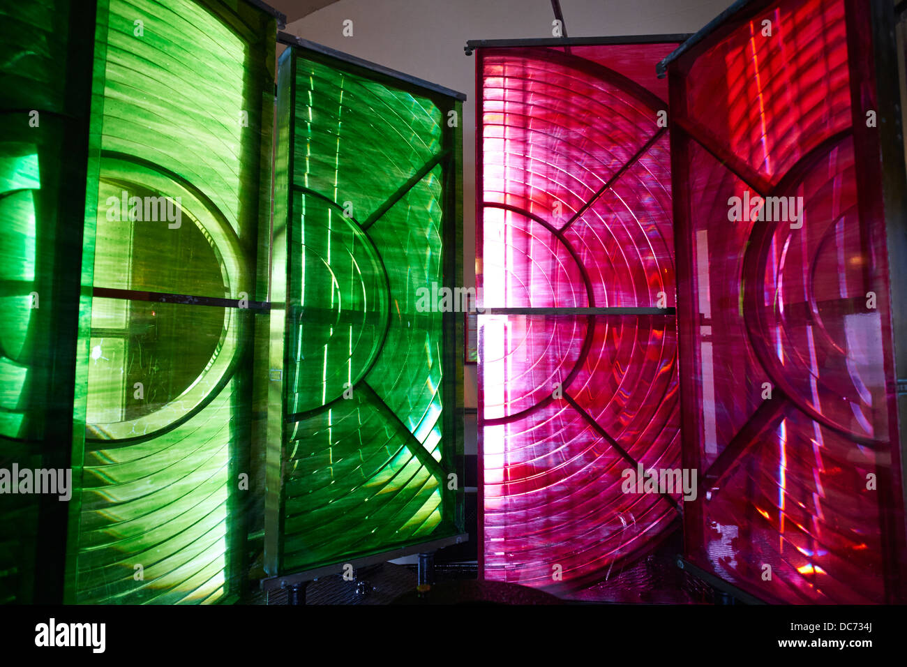 Sektor leuchtet im Objektiv Raum der alten Leuchtturm Dungeness Kent UK Stockfoto