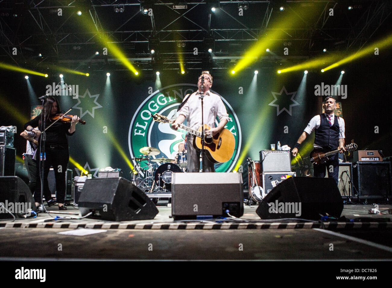 Flogging Molly führt während der Sziget Festival 2013 Stockfoto